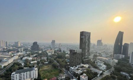 ขายคอนโด - ขายคอนโดสิริ แอท สุขุมวิท ใกล้สถานีรถไฟฟ้าทองหล่อ เพียง 400 เมตร พร้อมเฟอร์นิเจอร์และอุปกรณ์ตกแต่งครบครัน