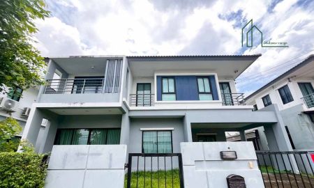 ขายบ้าน - บ้านเดี่ยว พร้อมอยู่ หมู่บ้าน ดีไลท์ อ่อนนุช-มอเตอร์เวย์ ถนนเมน