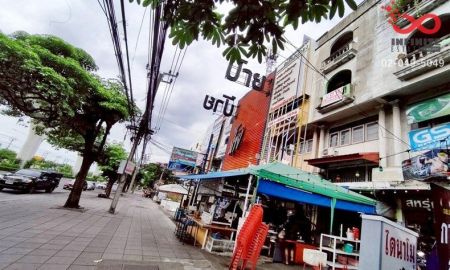 ขายอาคารพาณิชย์ / สำนักงาน - ขายอาคารพาณิชย์ 5 ชั้น ติดถนนรามคำแหง มีที่จอดรถ ใกล้รถไฟฟ้า มีนบุรี