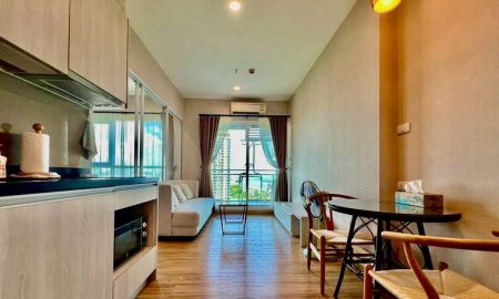 คอนโด - ขาย ให้เช่า คอนโดเดอะ ซี ศรีราชา ห้องสวย ชั้นสูง ตกแต่งครบ พร้อมเฟอร์