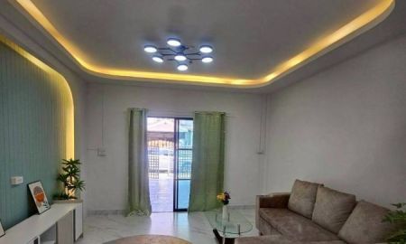 ขายทาวน์เฮาส์ - ขายทาวน์เฮาส์ 2 ชั้น หมู่บ้านมนวดี ซ.6 วัดลาดปลาดุก เนื้อที่ 16 ตร.ว ต. บางคูรัด อ.บางบัวทอง จังหวัดนนทบุรี