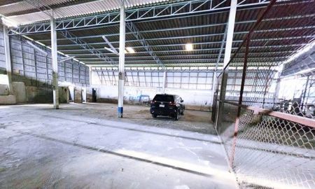 ให้เช่าโรงงาน / โกดัง - ถูกที่สุดในโลก ตรม.ละ 60-75 บาท 10ล้อ เข้าได้ สะพานสูง MRT น้อมเกล้า รถไฟฟ้าสีส้ม 430ม. 216-430 ตรม. แจส กรีนวิลเลจ รามคำแหง 1 กม.