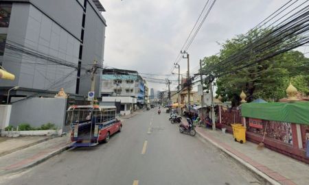 ขายที่ดิน - ขายที่ดินพร้อมสิ่งปลูกสร้าง ซอยสาธุประดิษฐ์ ใกล้โรงเรียนนานาชาติคิงส์คอลเลจ