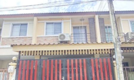 ขายทาวน์เฮาส์ - ขายทาวน์เฮาส์ 2 ชั้น ซอยรามอินทรา 23 แยก 20 ขนาด 20 ตร.ว. ใจกลางเมือง ใกล้ทางด่วน และ เซ็นทรัลรามอินทรา ( เจ้าของขายเอง )