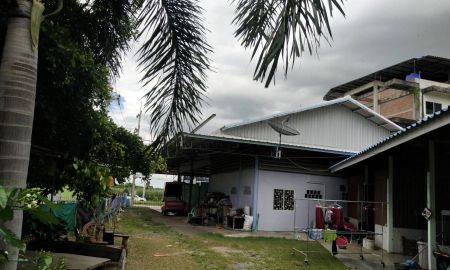 ขายที่ดิน - ขายที่ดินพร้อมบ้าน ทำเลดี ติดถนนมาลัยแมน อำเภอกำแพงแสน จังหวัดนครปฐม
