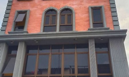 ขายอพาร์ทเม้นท์ / โรงแรม - ขายโฮสเทล ย่านบางลำพู ใกล้ถนนข้าวสาร กิจการยังดี ใกล้ถนนข้าวสาร