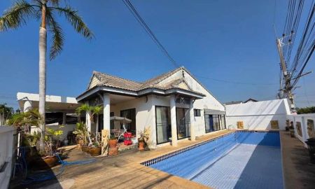 ขายบ้าน - ขายบ้านเดี่ยว 3 ห้องนอน เหมาะกับสายรีโนเวท บ้านพร้อมสระว่ายน้ำ