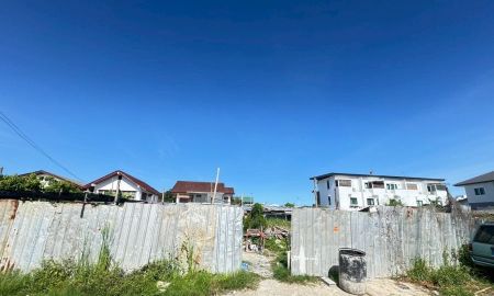 ขายที่ดิน - ขายถูกที่ดินสี่เหลี่ยมผืนผ้าถมแล้ว แถวโชคชัย 4 ซอย 72 ถนนสตรีวิทยา2 ซอย 29 แยก 5 เนื้อที่ 187.1 ตรว. ทำเลดี แหล่งชุมชน ใกล้รถไฟฟ้าสายสีเหลือง