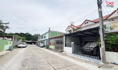 ขายทาวน์เฮาส์ - ขายทาวน์เฮาส์รีโนเวทใหม่ ณ นนท์ บางบัวทอง ใกล้ MRT บางไผ่ 2 ชั้น 22 ตร.วา