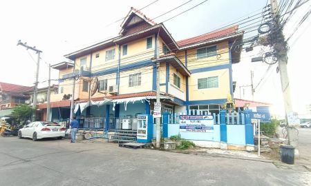 ขายทาวน์เฮาส์ - ขายบ้านหลังมุม หมู่บ้านพระปิ่น 7 ใกล้ตลาดไท จ.ปทุมธานี พร้อมอยู่