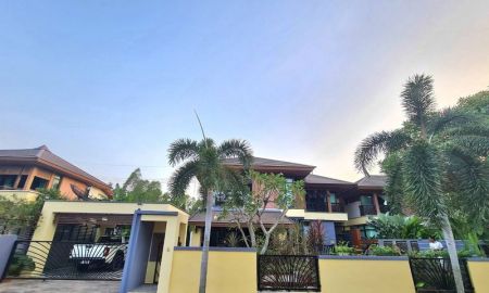 ขายบ้าน - ขายบ้านสวยพร้อมอยู่ มบ.ฮอร์สชู พอยท์ พัทยา ใกล้อ่างเก็บน้ำมาบประชั้น