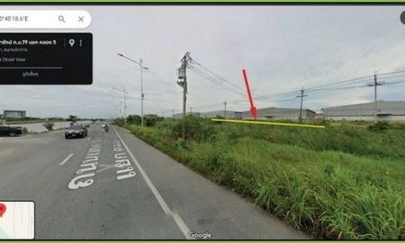 ขายที่ดิน - ที่ดินสีม่วงเลียบคลองส่งน้ำสุวรรณภูมิ เนื้อที่ 3-1-40 ไร่ ไร่ละ 16 ล้าน รวมเป็นเงิน 53.6 บาท) ต.บางปลา อ.บางพลี สมุทรปราการ