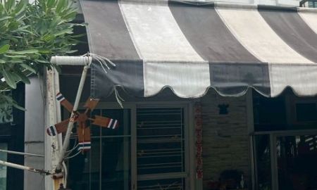 ขายทาวน์เฮาส์ - ขายทาวน์โฮม 2 ชั้น หมู่บ้านโกลเด้นทาวส์ ซ.นวมินทร์42 เเยก27 แขวงคลองกุ่ม เขตบึงกุ่ม