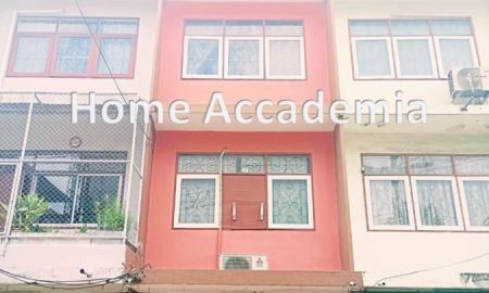 ขายอาคารพาณิชย์ / สำนักงาน - ขายด่วน อาคารพาณิชย์ 3 ชั้น 12 ตารางวา ถนนสาธุประดิษฐ์ แขวงช่องนนทรี เขตยานาวา กรุงเทพฯ