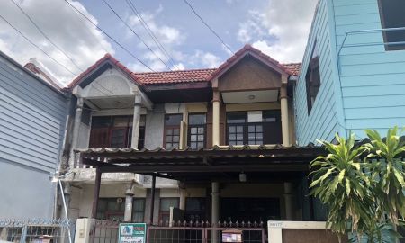 ขายทาวน์เฮาส์ - ขายทาวเฮ้าส์ หมู่บ้าน ช รุ่งเรือง 5 ขนาด 20 ตรว 2 นอน 2 น้ำ บางบัวทอง นนทบุรี
