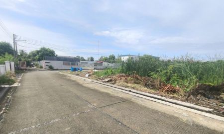 ขายที่ดิน - ที่ดินเปล่า 120 ตารางวา ใกล้สนามกอล์ฟธูปะเตมีย์