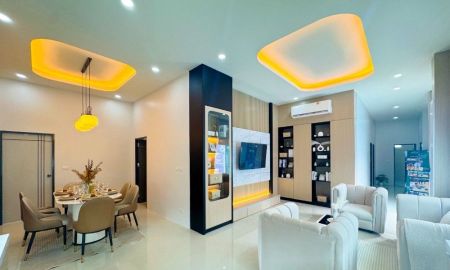 ขายบ้าน - ขายบ้านพักพูลวิลล่า บ้านใหม่สไตล์นอร์ดิก ซ.สยาม ขนาด 92 ตรว. ใกล้พัทยากลาง บางละมุง ชลบุรี ของแถมครบ พร้อมเข้าอยู่