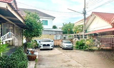 ขายทาวน์เฮาส์ - ขายทาวน์เฮาส์ 25 ตรว ทรัพย์สมบูรณ์สุขเจริญ2 ประชาอุทิศ หลังริมมีบริเวณ