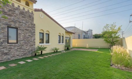 ขายบ้าน - ลดราคาขายบ้านใหม่ Pool Villa สไตล์อิตาลีและทัศคานี ณุศา ชีวานี่ พัทยา 110 ตรว. นาจอมเทียน อ.สัตหีบ ชลบุรี