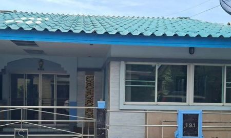 ขายทาวน์เฮาส์ - ขายทาวน์เฮ้าส์มือสอง หมู่บ้านแหลมฉบังกรีน3 ถนนเก้ากิโล ศรีราชา ชลบุรี