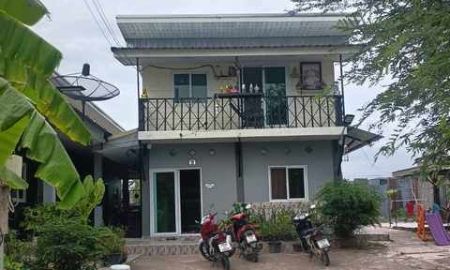 ขายบ้าน - ขายบ้าน 2 ชั้น 1 หลัง พร้อมห้องแถว 5 ห้อง ใกล้อ่างเก็บน้ำชากนอก