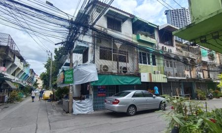 ขายอาคารพาณิชย์ / สำนักงาน - ขายด่วนอาคารพาณิชย์เหมาะเปิดกิจการในทำเลศักยภาพ ซอยสิงหฤกษ์ บางโพ