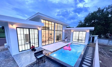 ขายทาวน์เฮาส์ - ขาย บ้านพูลวิลล่า เขาใหญ่ ต.หมูสี อ.ปากช่อง เนื้อที่ 106 ตร.ว