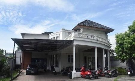 ให้เช่าบ้าน - เช่า บ้านเดี่ยว หลังมุม จอดรถได้ 10 คัน ลาดพร้าวซอย10 ใกล้ห้าแยกลาดพร้าว MRTพหลโยธิน เดินทางสะดวก