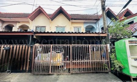 ขายทาวน์เฮาส์ - ทาวน์เฮ้าส์ ลาดพร้าว วิลเลจ ซอยนาคนิวาส 42 ราคาถูก