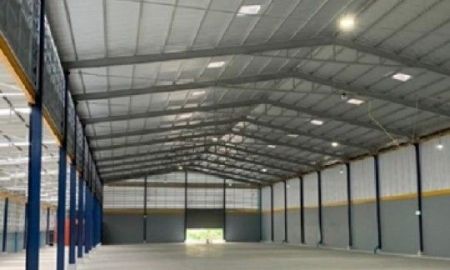 ให้เช่าโรงงาน / โกดัง - ให้เช่าโกดังพร้อมสำนักงาน ซอยเทพารักษ์ / ใกล้ BTS สำโรง / พื้นที่โกดัง 1870 ตารางเมตร เหมาะเป็นโกดังเก็บสินค้า , ธุรกิจ Online