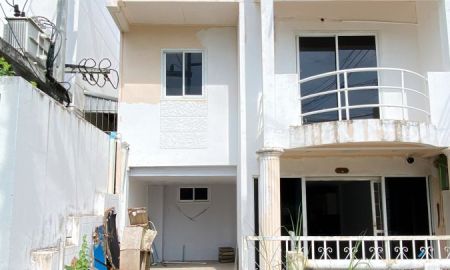 ขายบ้าน - ทาวน์เฮ้าส์ 3 ชั้น ทำเลดีมาก ฝั่งทะเลจอมเทียน ซอยเทพประสิทธิ์