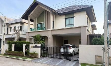 ให้เช่าบ้าน - เช่า บ้านเดี่ยว ตกแต่งสวยพร้อมอยู่ โครงการ บางกอกบลูเลอร์วาด ศรี นครินทร์ บางนา ถนนหนามแดง เดินทางสะดวก