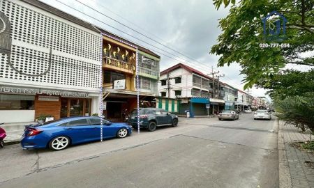 ขายอาคารพาณิชย์ / สำนักงาน - ขายอาคารพาณิชย์ 3ชั้น ถนนนวนคร1 ซอยไทยธานี ใกล้นิคมอุตสาหกรรมนวนคร