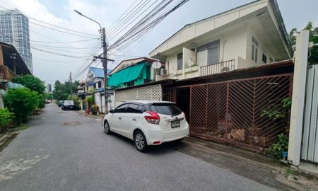 ขายบ้าน - ขายบ้านเดี่ยว 2 ชั้น ใจกลางเมือง ทำเลทอง ราคาถูกสุด!