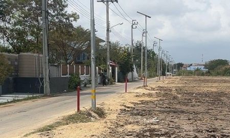 ขายที่ดิน - ขายที่ดิน 90 ตร.ว. ถมแล้ว บางบ่อ สมุทรปราการ เข้าออกง่าย ใกล้ตลาด โรงเรียน พร้อมโอน เจ้าของขายเอง ราคาดี