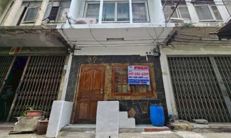 ขายทาวน์เฮาส์ - ขายด่วน ตึกแถว 4ชั้น เนื้อที่ 15.5ตารางวา 4ห้องนอน 3ห้องน้ำใกล้วงเวียนใหญ่