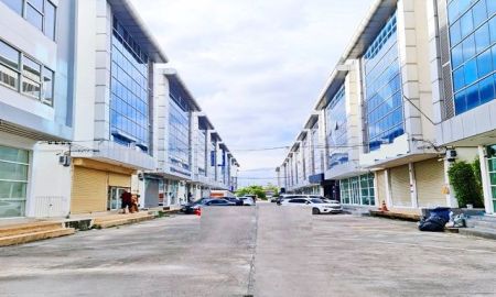 ให้เช่าอาคารพาณิชย์ / สำนักงาน - Airport Link ลาดกระบัง 696กม. ให้เช่าตึกออฟฟิต 2 คูหา กิ่งแก้ว ร่มเกล้า พระจอมเกล้า 8ม.x14ม. ถูกที่สุด 4ชั้น 37ตรว. 437ตรม..จอดรถ 2คัน