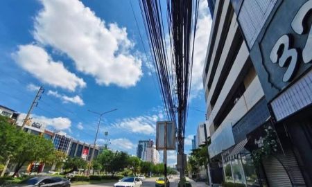 ขายอาคารพาณิชย์ / สำนักงาน - อาคารพาณิชย์ติดถนนรัชดาภิเษก ใกล้MRTห้วยขวาง