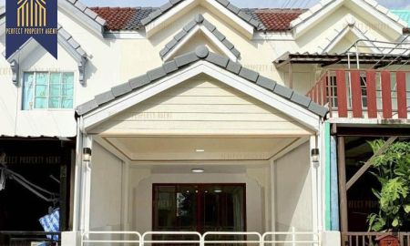 ขายทาวน์เฮาส์ - ทาวน์เฮาส์พร้อมจิตรห้องหัวมุมใกล้มอเตอร์เวย์