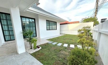 ขายบ้าน - หมู่บ้านรวิพรวิลเลจ1 ซอยเขาน้อยโซนบน ตกแต่งครบ ทำเลดีใจกลางเมือง ใกล้ห้าง ใกล้ธนาคาร อยู่บนเนินเขาน้ำไม่ท่วม