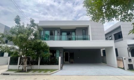 ให้เช่าบ้าน - ให้เช่าบ้านเดี่ยวใกล้เมกะบางนา ในโครงการเซ็นโทร บางนา บ้านสวยพร้อมอยู่