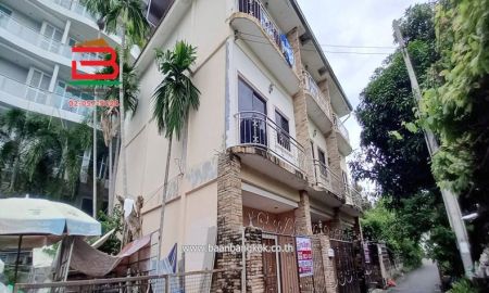 ขายทาวน์เฮาส์ - ทาวน์โฮม หลังมุม ซอย พระตำหนัก 3 เมืองพัทยา เนื้อที่ 66 ตรว.ถนนพระตำหนัก อ.บางละมุง จ.ชลบุรี