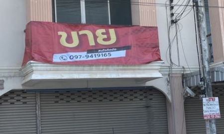 ให้เช่าอาคารพาณิชย์ / สำนักงาน - ให้เช่าอาคารพาณิชย์ ทาวน์โฮม 3 ชั้น ตรงข้ามตลาดเอซีคลอง4 หน้าร้านกั้นกระจกเทมเปอร์