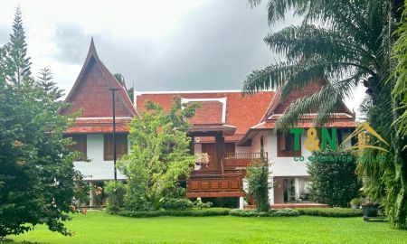 ขายบ้าน - ขาย บ้าน Luxury Resort บางละมุง พัทยา ใกล้ สนามกอล์ฟสยามคันทรีคลับ ห่างประมาณ 4 กิโลเมตร