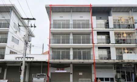 ขายอาคารพาณิชย์ / สำนักงาน - ขายด่วนตึกแถว 3 ชั้น ห้องมุมถนน ในตลาดคลองสี่เมืองใหม่ ทำเลทองสำหรับการค้า