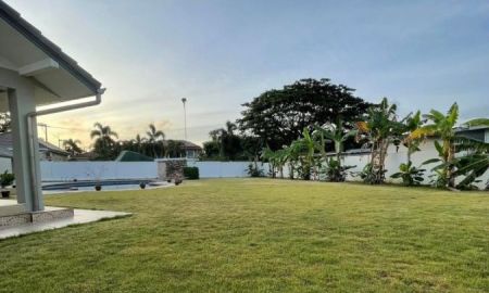 ขายบ้าน - ขายบ้านเดี่ยวชั้นเดียว อ.บางละมุง จ.ชลบุรี พร้อมเฟอร์นิเจอร์ ทำเลดี เดินทางสะดวก ใกล้อ่างเก็บน้ำและสวนสาธารณะมาบประชัน