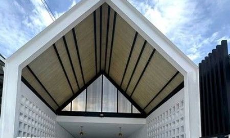 ขายบ้าน - บ้านรีโนเวทพร้อมอยู่ ใกล้ตลาดไร่วนาสิน ซอยสยามคันทรีคลับ พัทยา