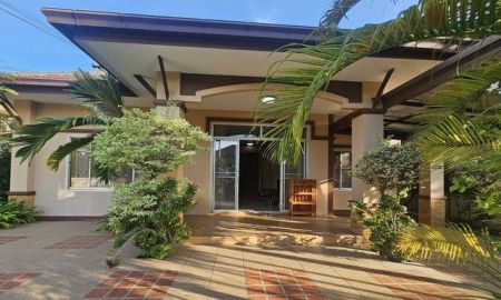 ขายบ้าน - ขายพูลวิลล่า พร้อมเฟอร์นิเจอร์ ขนาด 87 ตร.วา มีพื้นที่หลังบ้าน ข้างบ้าน ร่มรื่นไปด้วยต้นไม้