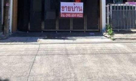ขายทาวน์เฮาส์ - ขายทาวน์โฮม 3 ชั้น รีโนเวทใหม่พร้อมเข้าอยู่ ซ.พระยาสุเรนทร์ 17 - บางชัน ทำเลดี เดินทางสะดวก ใกล้ MRT สายสีชมพู