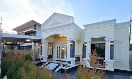 ขายบ้าน - ขายบ้านเดี่ยวสไตล์ ลักชูรี่ พัทยา ตลาดโรงโป๊ะ บางละมุง ชลบุรี